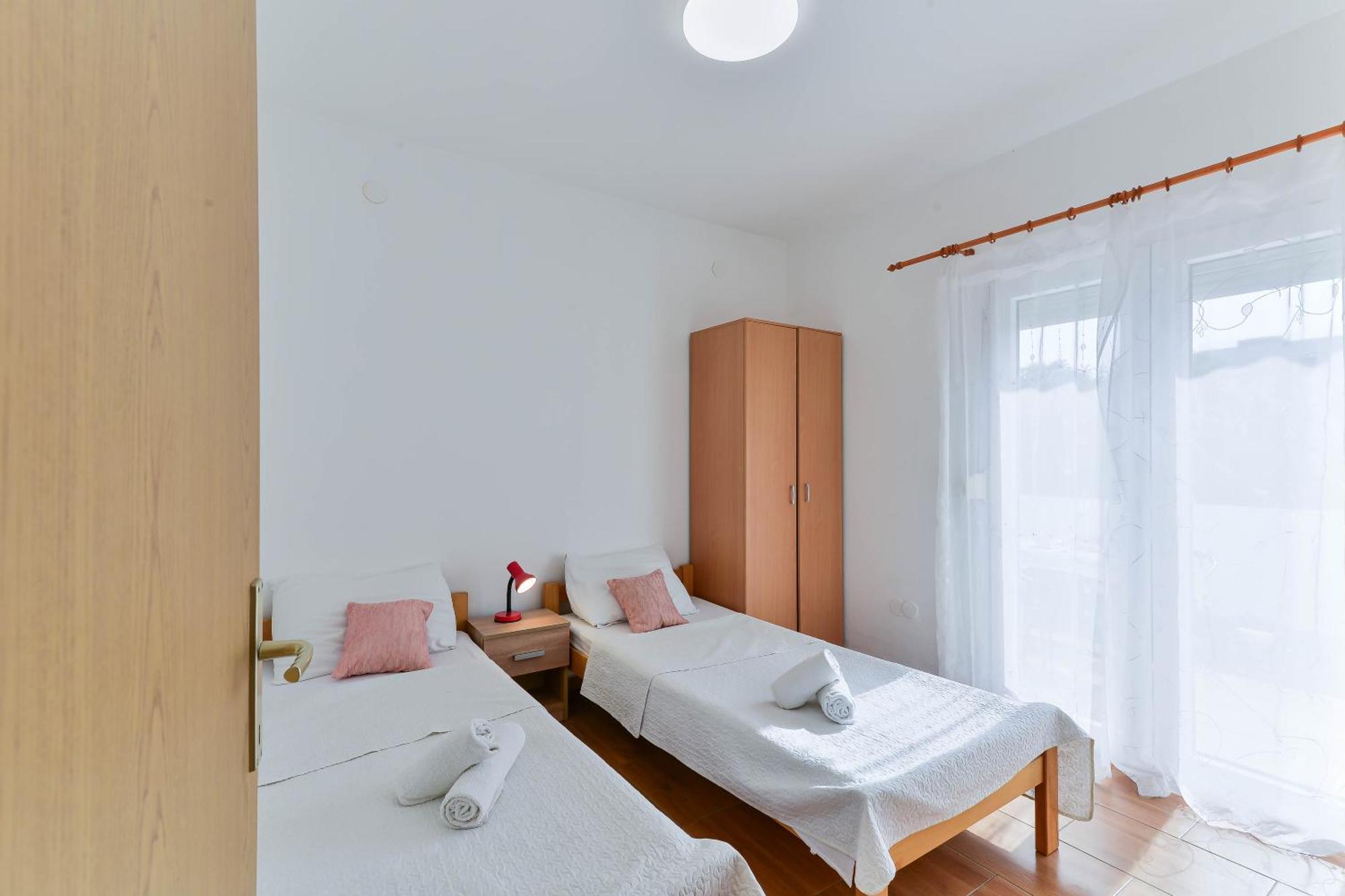 Apartments Citrus Turanj Exterior photo